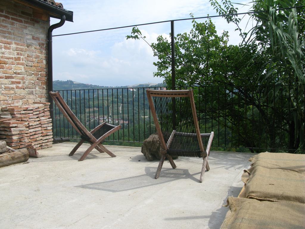 B&B Acaso Серралунґа-д'Альба Екстер'єр фото