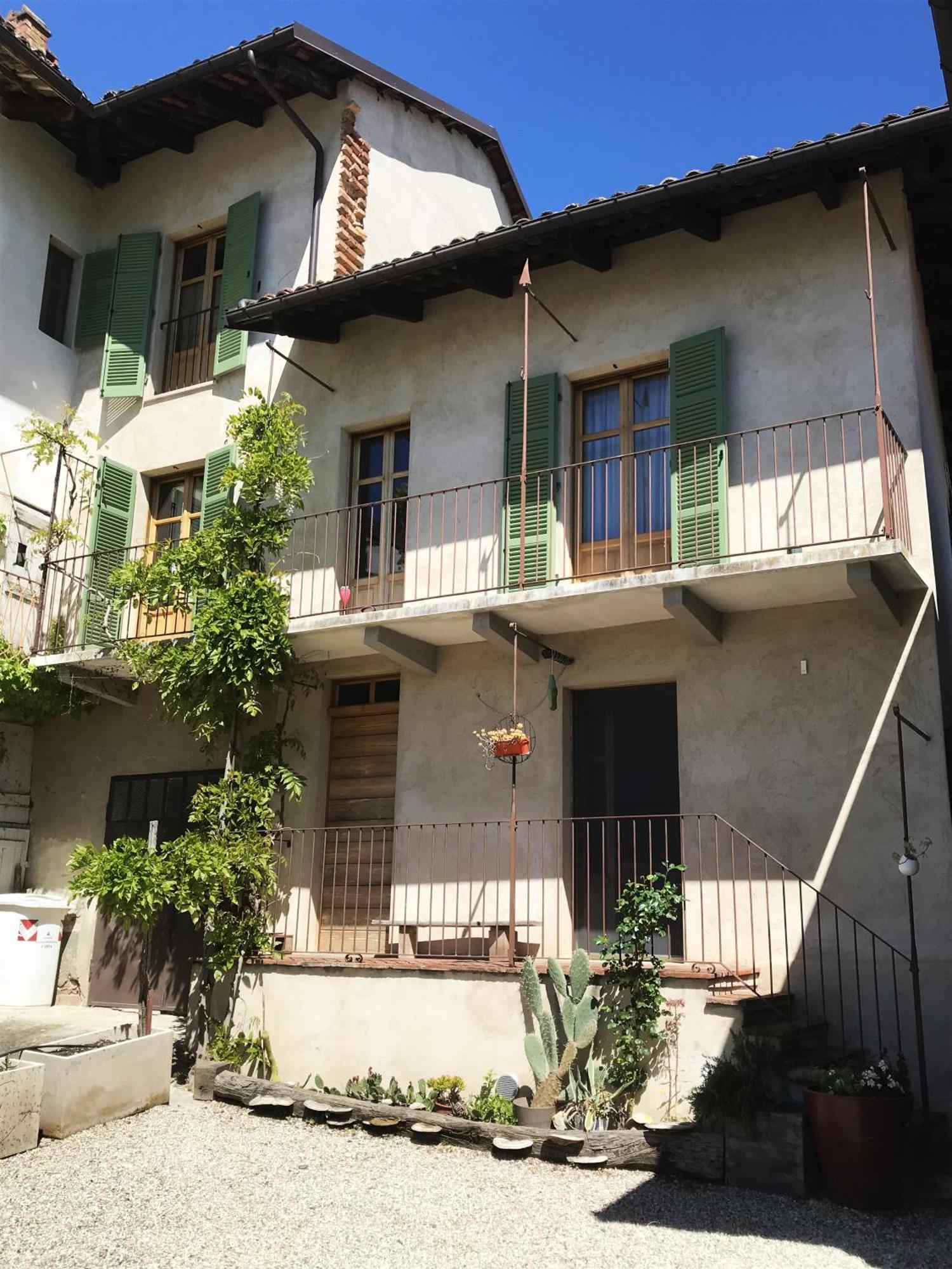 B&B Acaso Серралунґа-д'Альба Екстер'єр фото